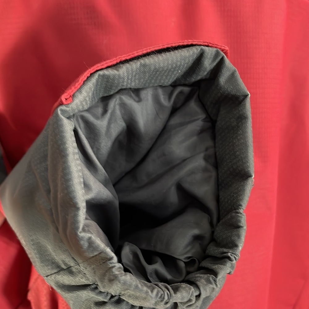Wind river mens winter coat size large in near new condition.  T-max.  Hyper-Dri - Picture 9 of 17